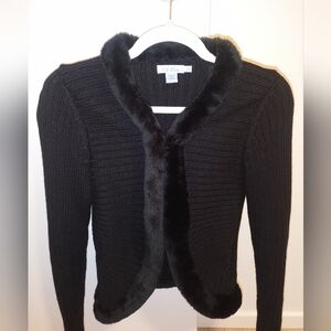 Chic Black Sweater with Faux Fur Trim